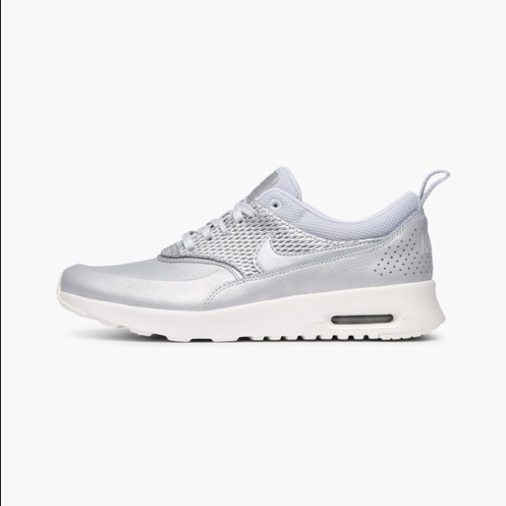 Nike Air Max Thea Premium Leather Shoes‎
